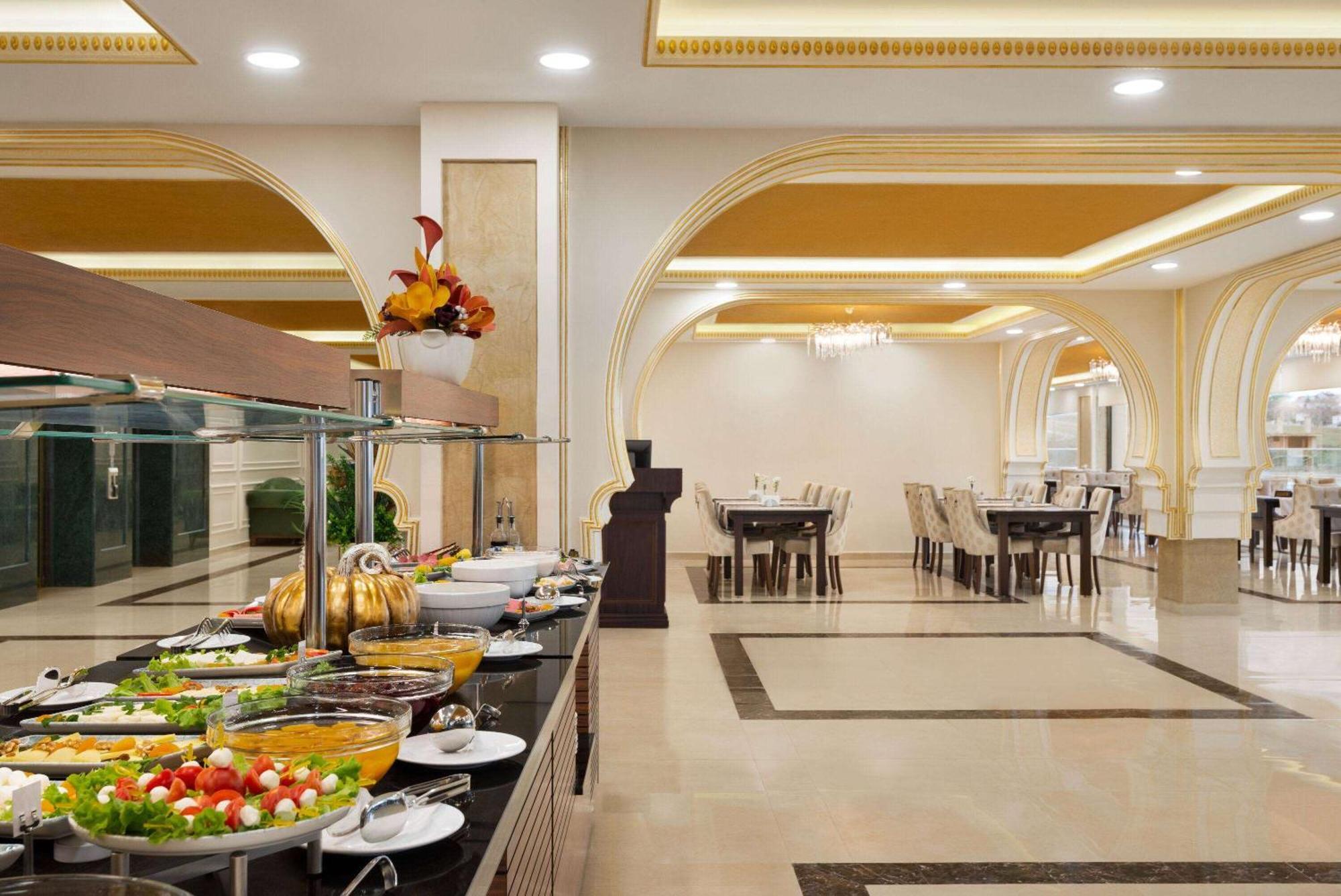 Ramada Plaza By Wyndham Silivri Hotel ภายนอก รูปภาพ