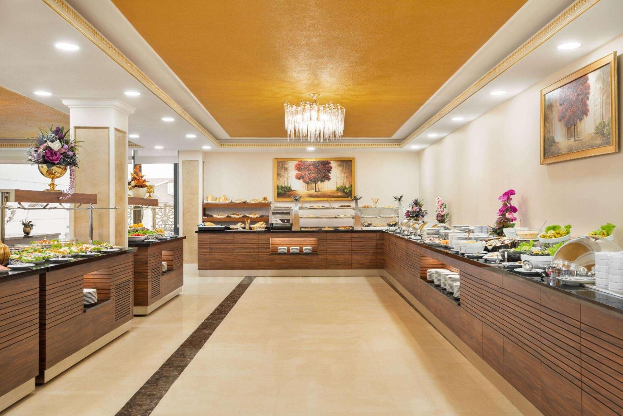 Ramada Plaza By Wyndham Silivri Hotel ภายนอก รูปภาพ