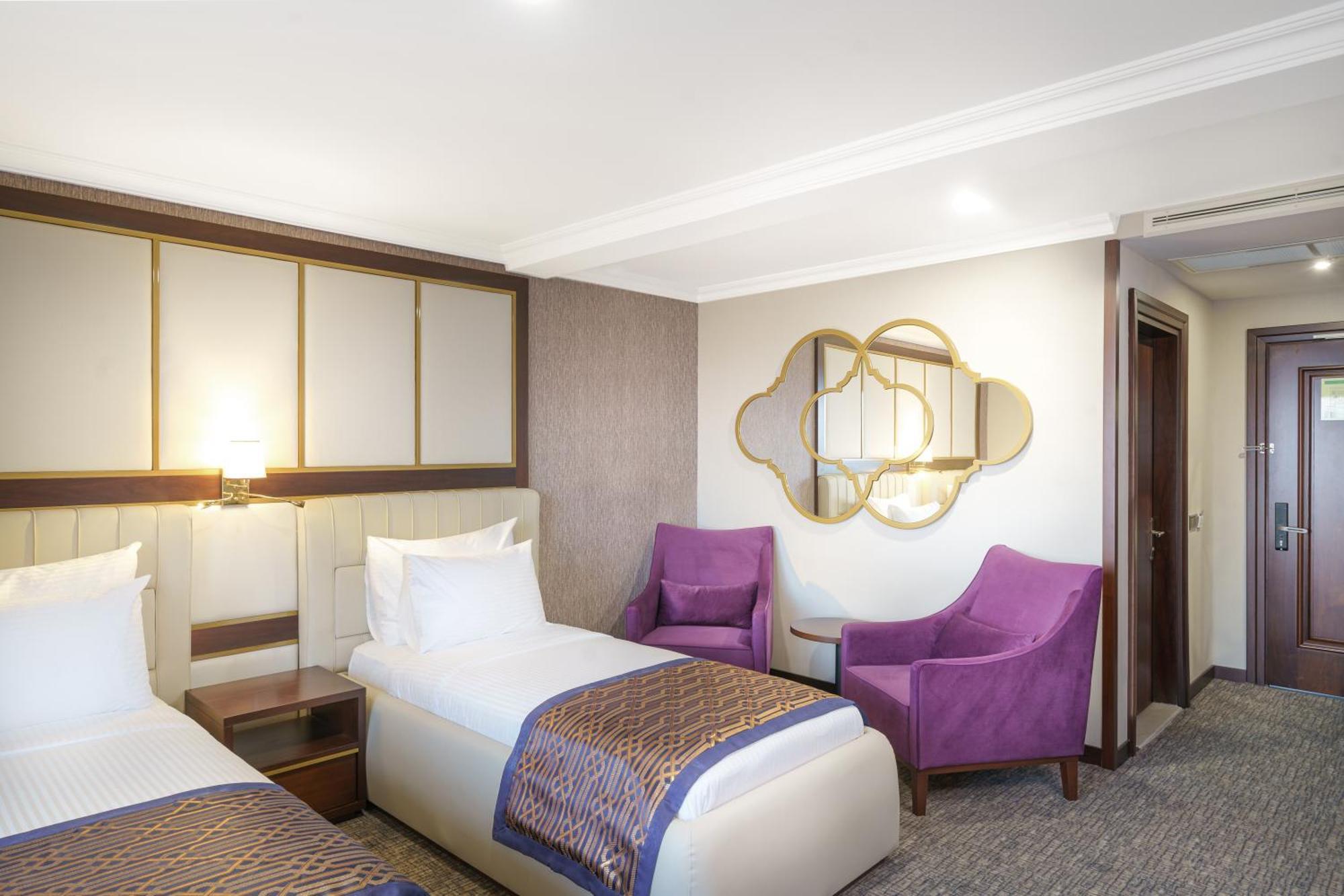Ramada Plaza By Wyndham Silivri Hotel ภายนอก รูปภาพ