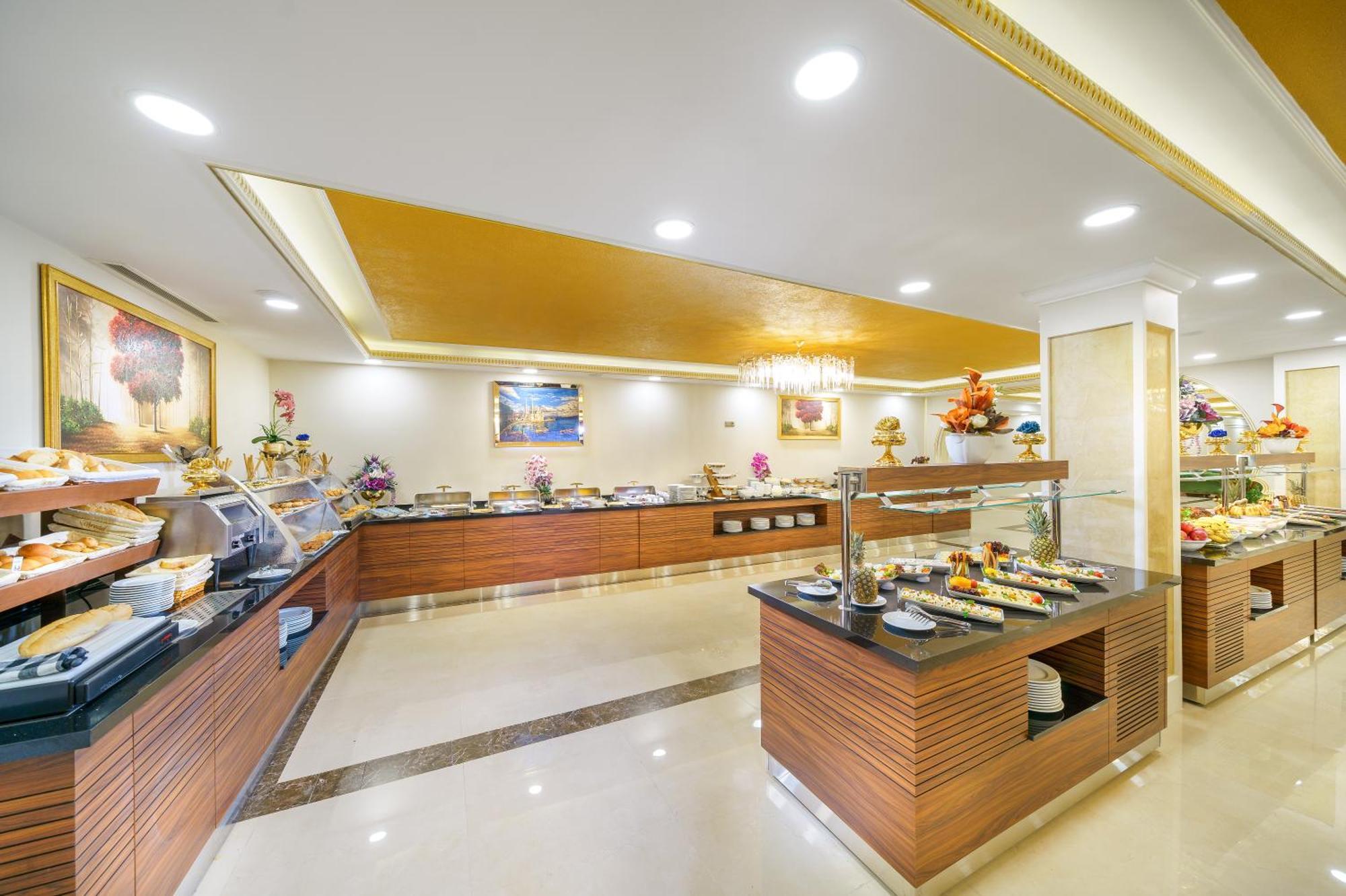 Ramada Plaza By Wyndham Silivri Hotel ภายนอก รูปภาพ