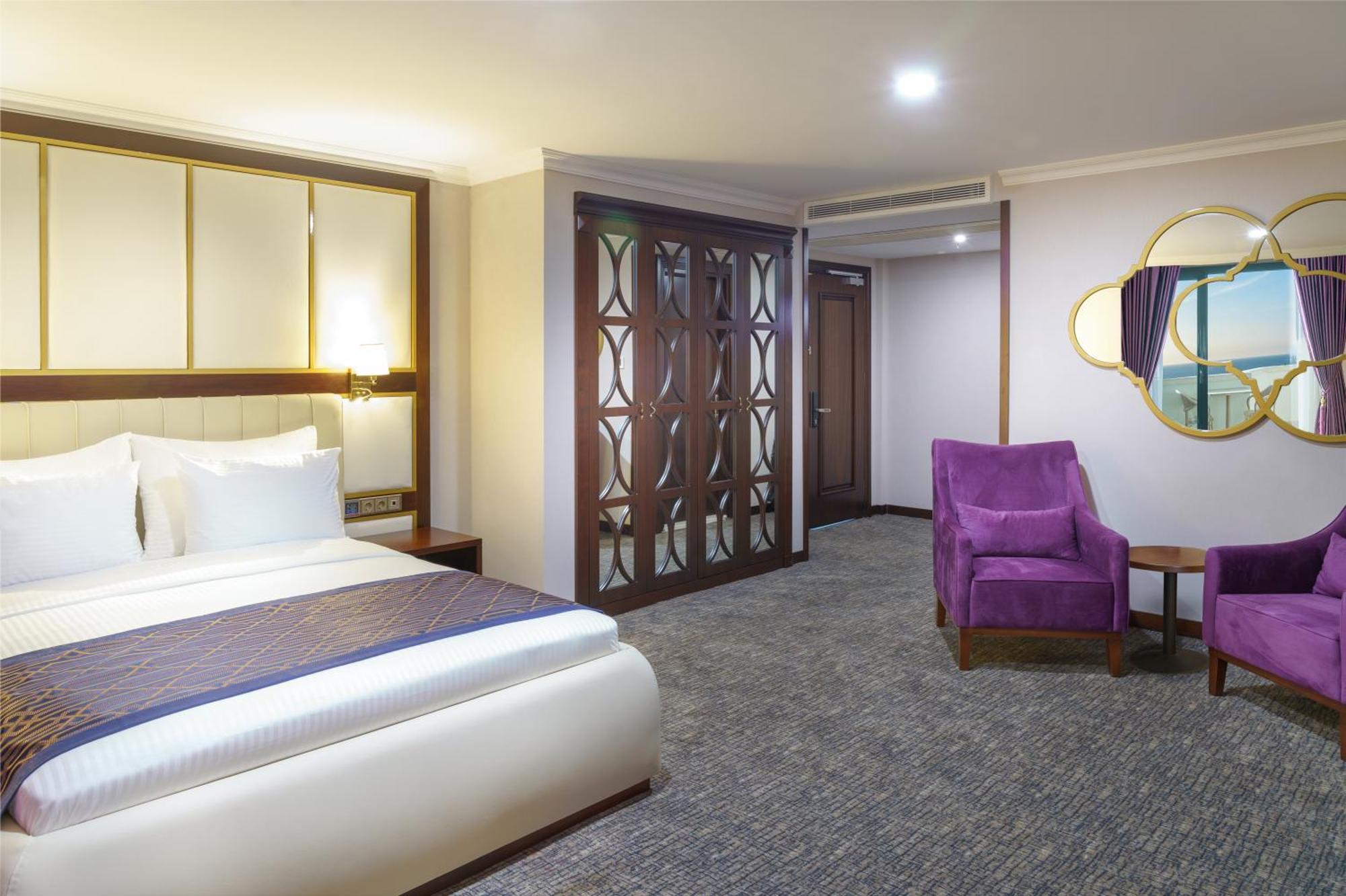 Ramada Plaza By Wyndham Silivri Hotel ภายนอก รูปภาพ