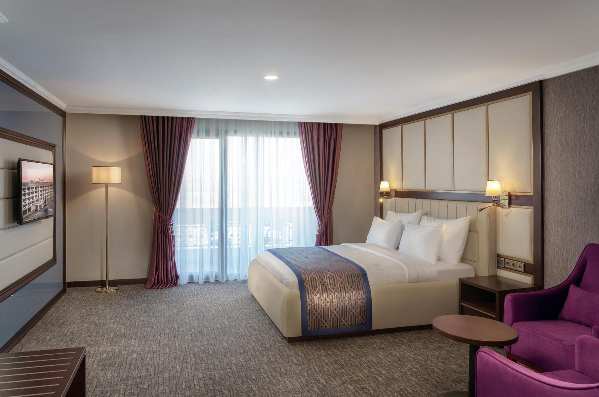 Ramada Plaza By Wyndham Silivri Hotel ภายนอก รูปภาพ