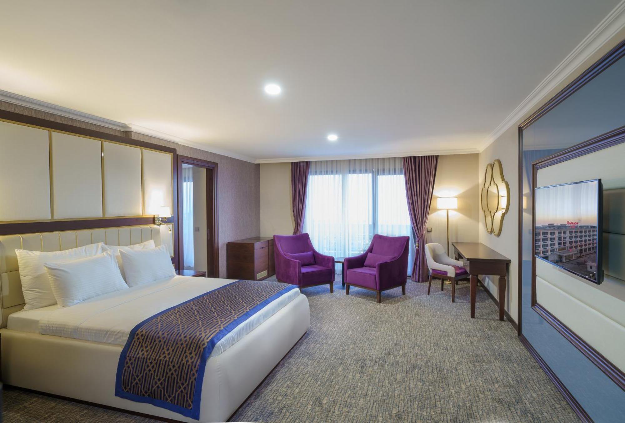 Ramada Plaza By Wyndham Silivri Hotel ภายนอก รูปภาพ